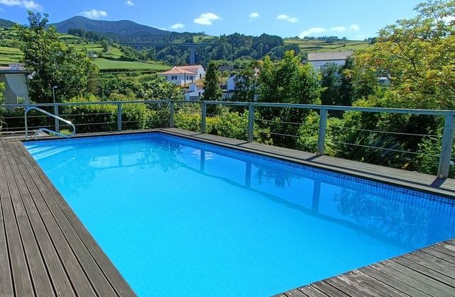 TRADICAMPO-CASA DO TANQUE-RURAL, NICE GARDEN,SHARED POOL-NEW LISTING