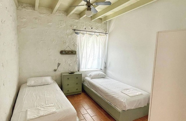 Traditional 2 Bd Chora House Patmos w Balcony