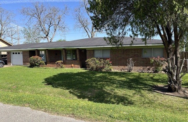 Traditional 3-bedroom home with modern amenities