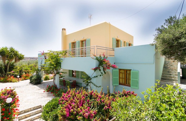 Traditional Cretan Villa, Located Close To The Beach And Main Sights