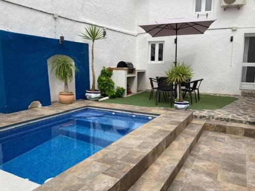 Traditional Village House with Private Pool in Villanueva de San Juan