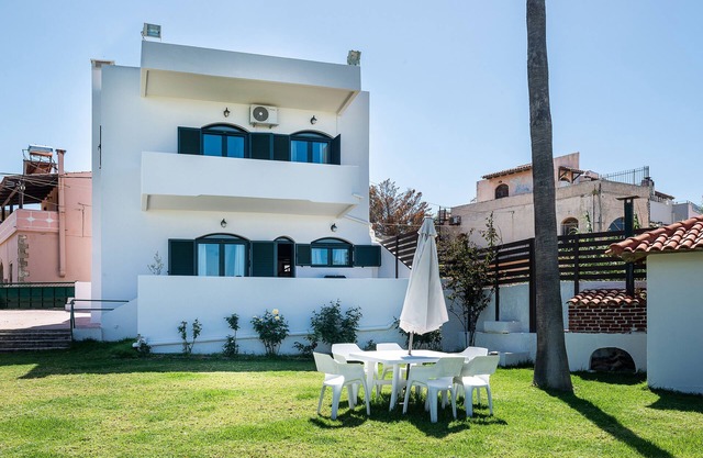 Traditional Seaside Cottage - Chania