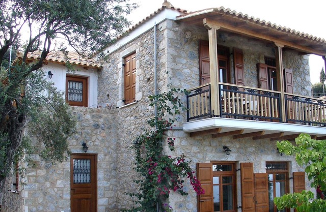 Traditional Stone house in Tyros