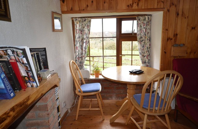 Traditional thatched irish Cottage for 1Person