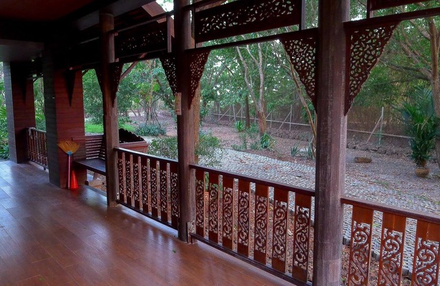 Traditional Thai Wood House based Modern Villa Resort w/Garden