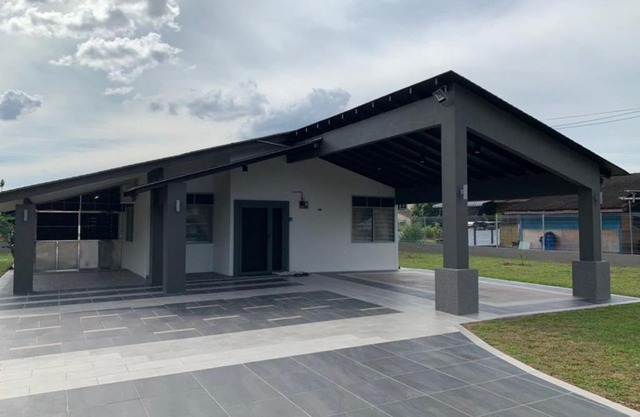 Traditional Villa with Modern Design 3R2B