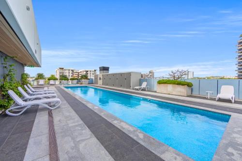 Trafalgar Lane Apartments by CLLIX