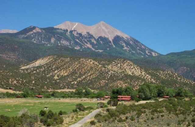 Trail's End - Accommodates up to 4 and is pet friendly