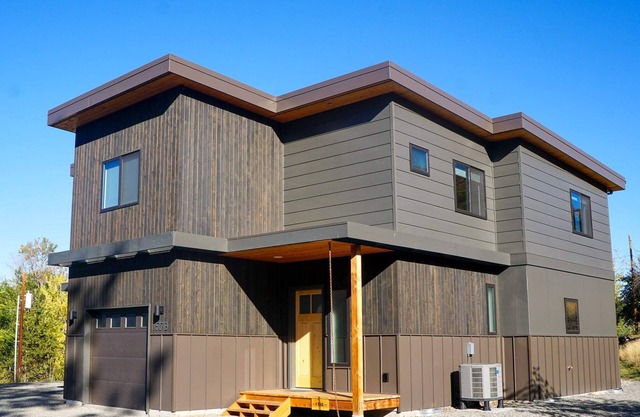 Trails End B - 3 bedroom modern Winthrop townhome