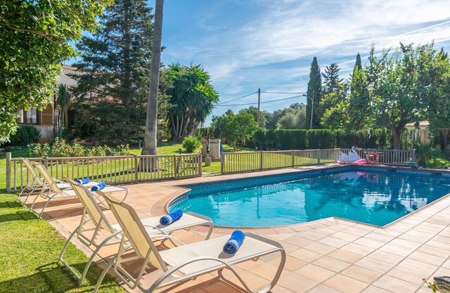 TRAMONTANA - Fabulous villa with private pool at the foot of the mountains. Free WIFI.