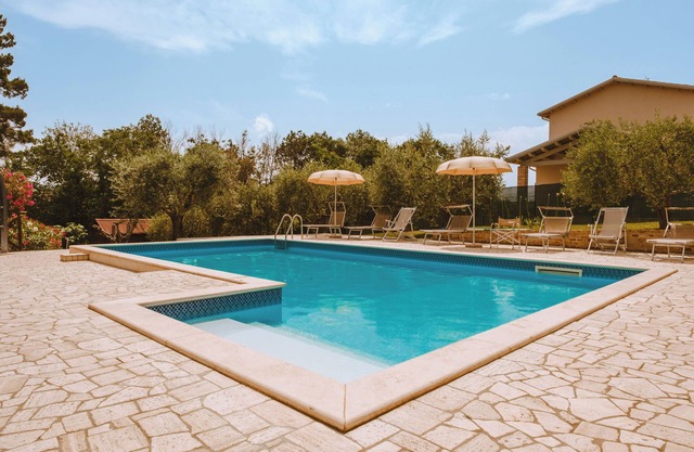 Tramontana - Relax and Nature among the hills of the Marche, Tramontana - Relax e Natura tra le coll