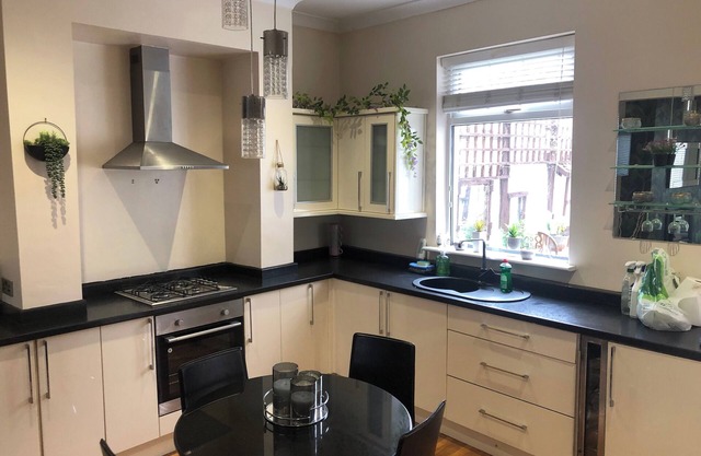 Tranquil Darlington Home , 3BR+Pet Friendly.
