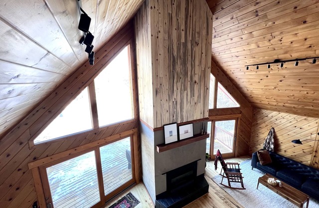 Tranquil & Fun Lakefront Home by Walker on Kabekona. Spacious & Lux. King Beds.