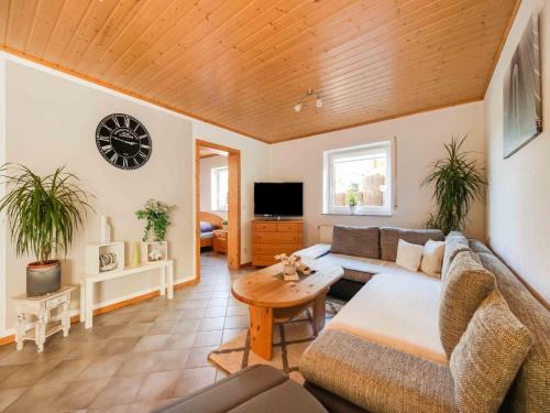 Tranquil Getaway in Scenic Roes, cleaning included
