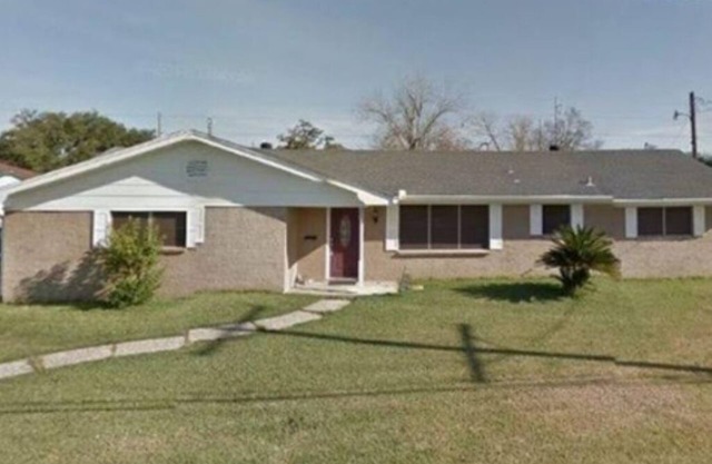 Tranquil Getaway near Downtown Nederland Tx
