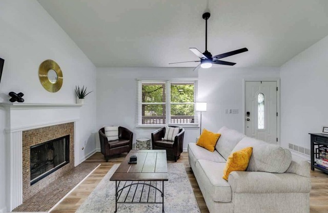 Tranquil Hideaway Home - Pet-friendly!