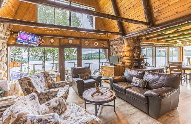 Tranquil Lakeside, Private Dock, Kayak, Fire Pit