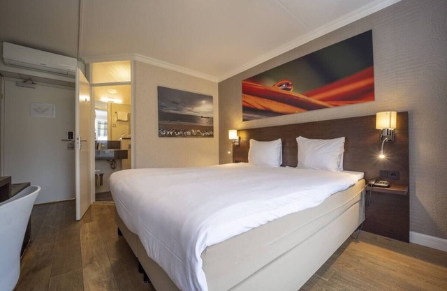 Tranquil Retreat with Free Parking, Breakfast & Walking/Cycling Routes