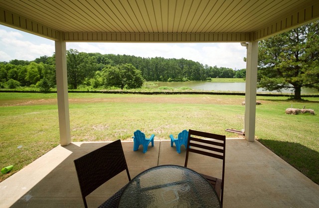 Tranquil & Safe Lake Home-great for families