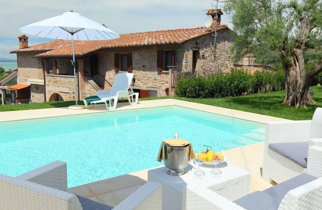 Trasimeno link by Interhome