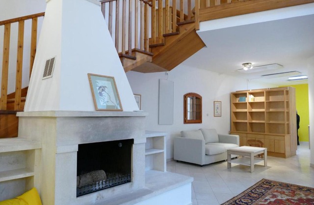 Traumhafte Maisonnette mit Kamin