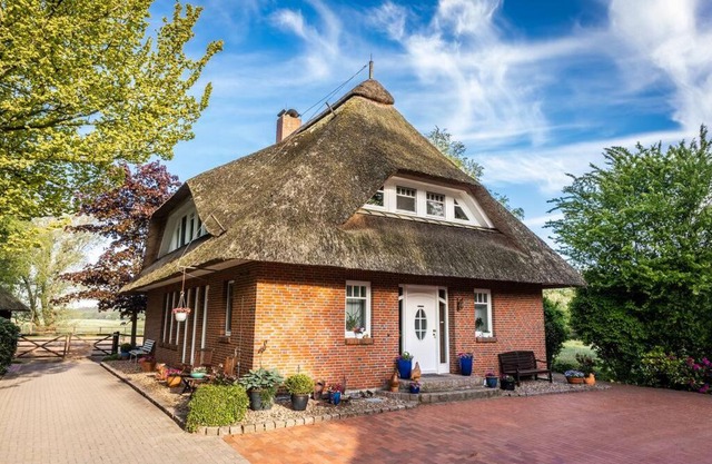 Traumhaftes Reetdachhaus in Strandnähe