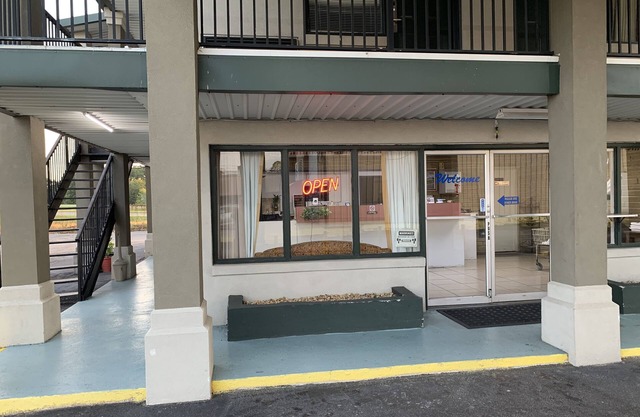 Travelers Inn