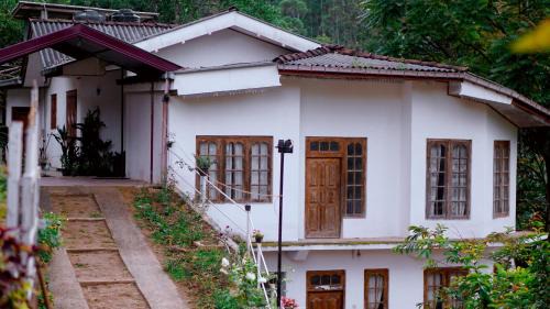 Travelodg Guest Inn