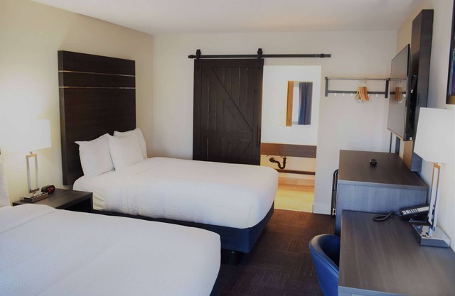 Travelodge by Wyndham Santa Rosa Wine Country