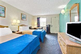 Travelodge Suites by Wyndham MacClenny I-10