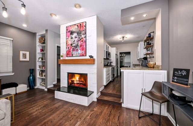 Treasure in Tremont! Sleeps 12!