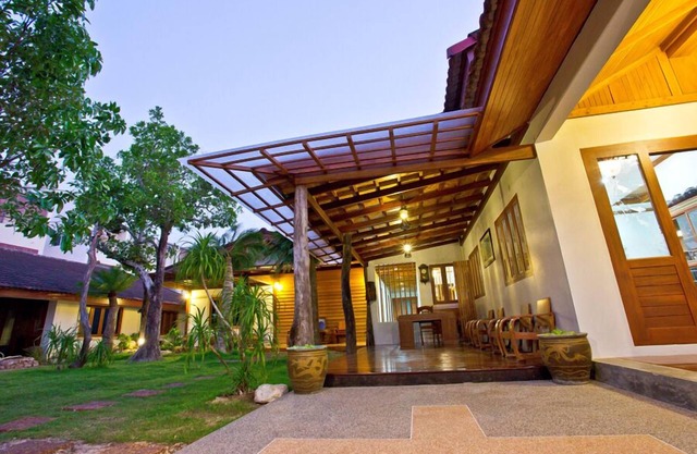 Tree Home Plus Home Stay