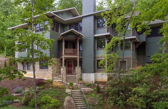 Tree Top Lodge Montreat - Architectural Retreat; Sleeps 18 with options up to 28