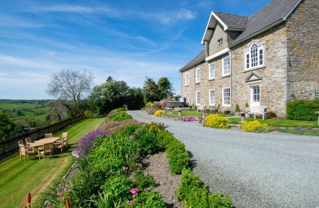 Trefnant Hall in the beautiful Welshpool