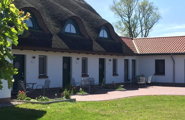 "Treibholz" - quiet apartment for up to 4 people between the Baltic Sea and the Bodden