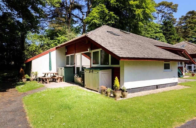 Trelessy Lodge