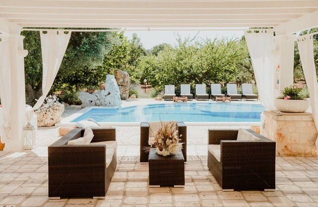 Tremendous 6-bedroom villa in charming Puglia with WiFi & AC - by QualiTravel