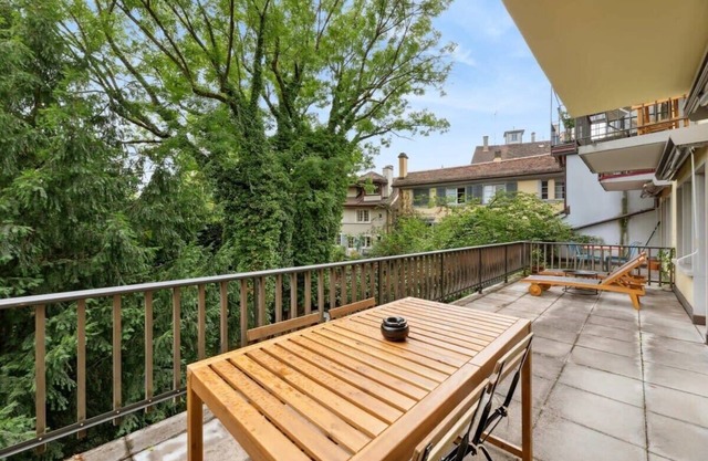 Trendy 1 bedroom flat in the middle of town
