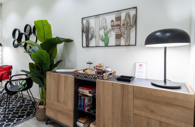 Trendy 3 Bedrooms Apt