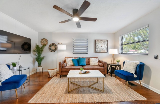 Trendy Jax Home Near Downtown, 30-mins to Beach