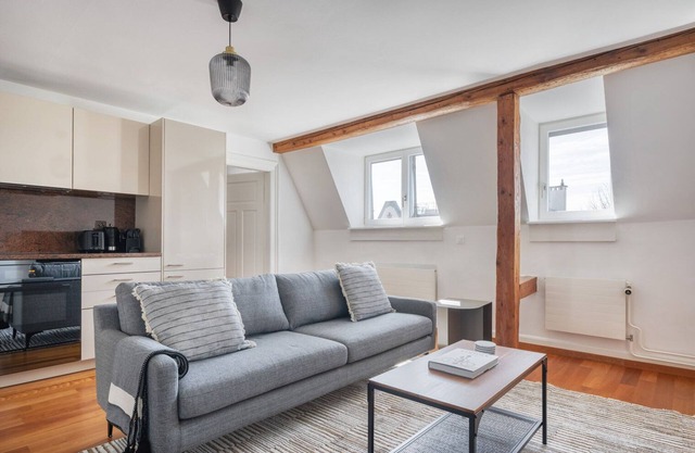 Trendy Unterstrass 2 Room w/Storage, 10 min to Old Town, by Blueground