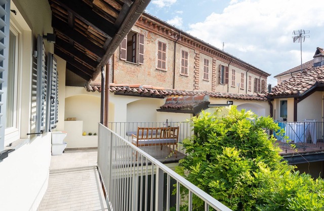 TrifulHouse holiday apartments Alba historical city center: unit. 4