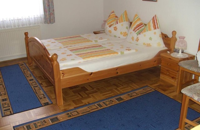 Triple room no. 1 - Gästehaus Stöckler