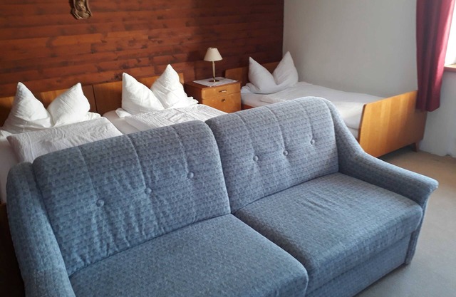 Triple Room (Type A) - Greber Christine - Frühstückspension Fernblick
