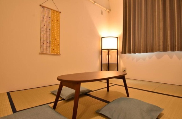 Triple room with private bathroom/Osaka Ōsaka