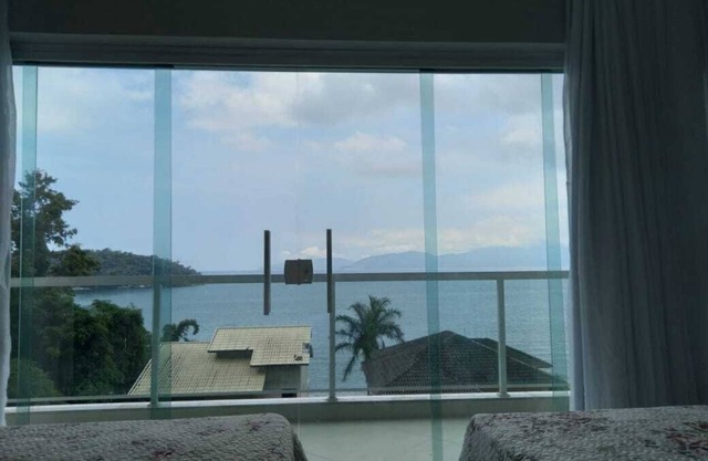 Triplex house, very beautiful!