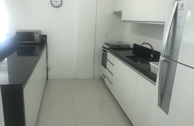 TRIPLEX/PRAIABRAVA/AR/SWIMMING POOL/3VAGAS/BARBECUE/CLOSED CONDOMINIUM