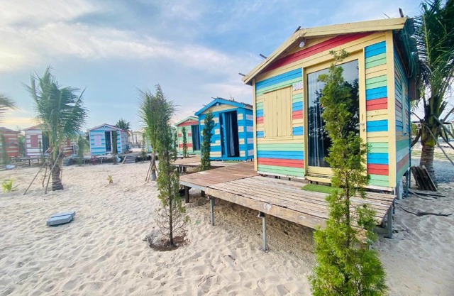 TROCO BEACH Resort & Camping