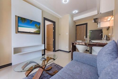 Tropical Bliss, Relax & Enjoy at 1BR Apartment MBC near Mai Khao Beach!