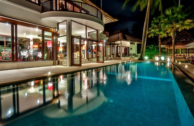Tropical Contemporary Style 4BR Villa, Ocean View - 8Min Drive to Baliana Beach!